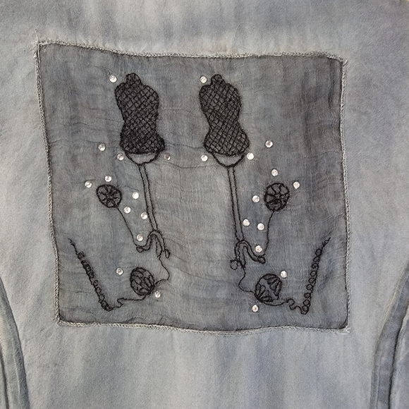 Parsley & Sage Tunic Top Gray Distressed Tie Dye Pearl Button Ruffle Hem Artsy - Picture 7 of 12